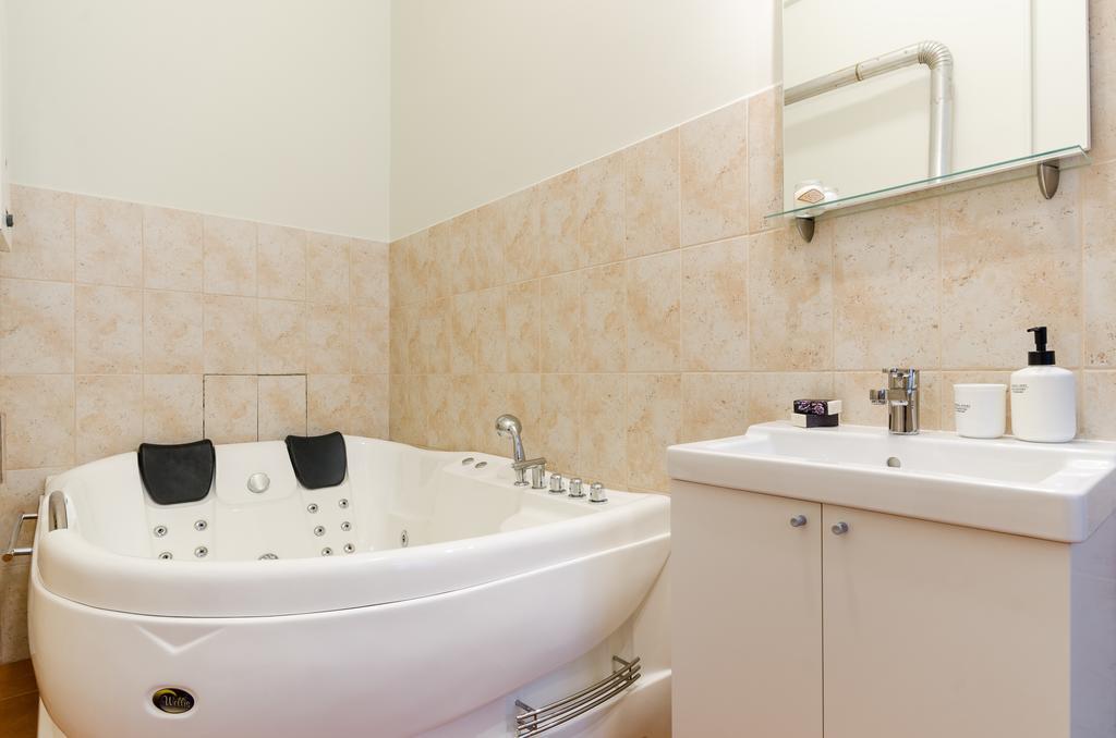 Cumin Apartments Budapest Bagian luar foto